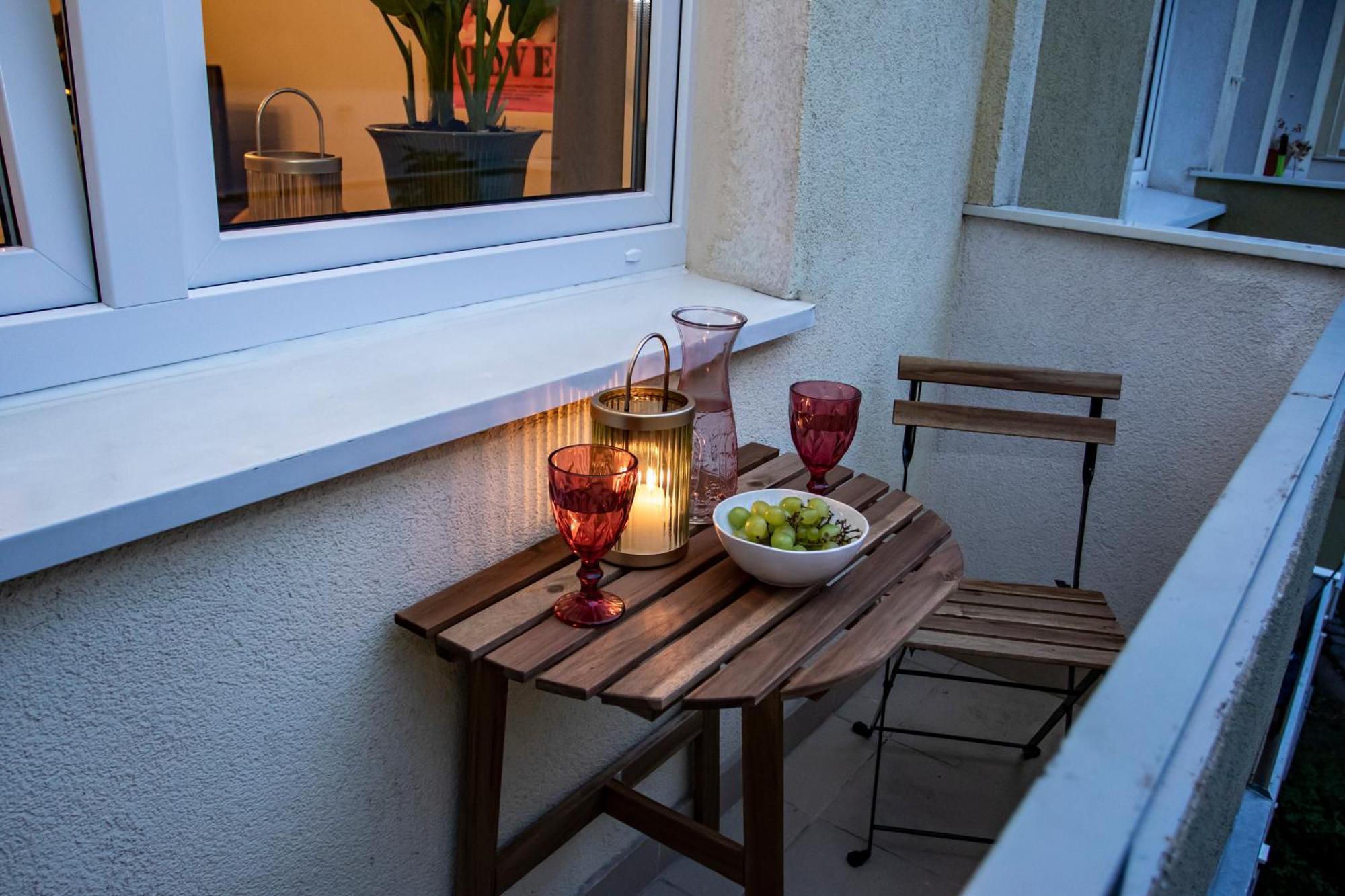 Apartament Przy Metrze Wierzbno Z Nuta Vintage Varsovia Exterior foto